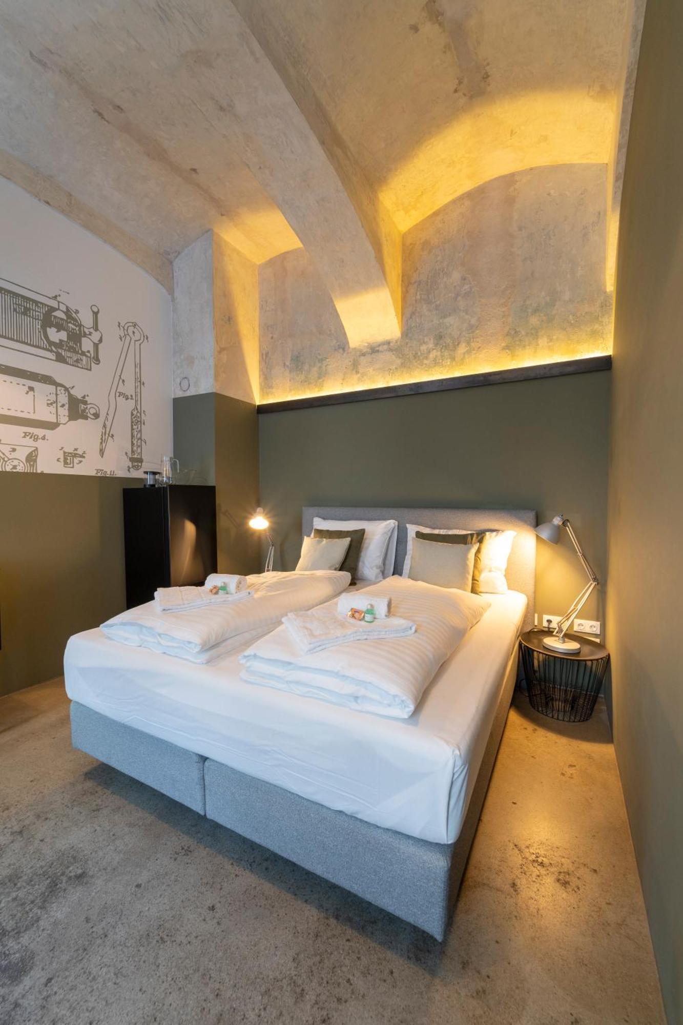 Awerner Belvedere - Der Schmied Apartment Wien